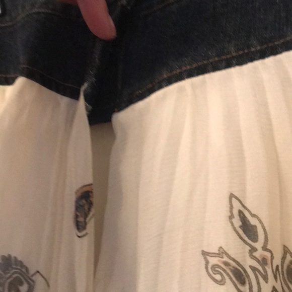 E by ECI Denim Yolk Pleated Skirt Sz Small - Picture 4 of 7